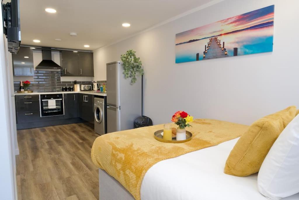 Dane Duplex Studio Two - Cosy Haven Apartment *